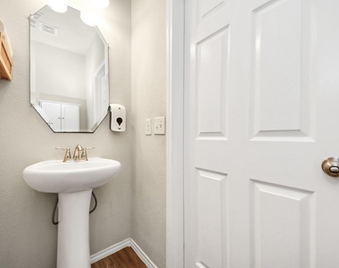 15802 Sunny Stone Drive Corners - Photo Thumbnail 17