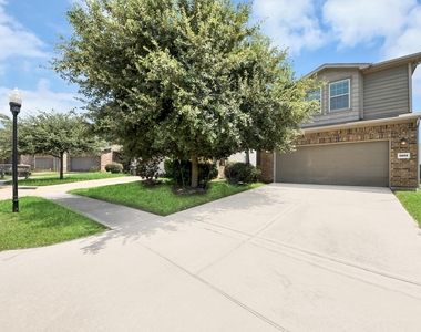 15802 Sunny Stone Drive Corners - Photo Thumbnail 39