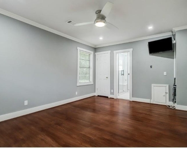 7151 Edgemoor Drive - Photo Thumbnail 16