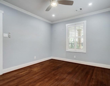 7151 Edgemoor Drive - Photo Thumbnail 15