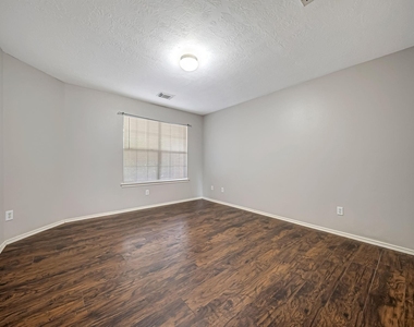 33127 Cottonwood Bend - Photo Thumbnail 8