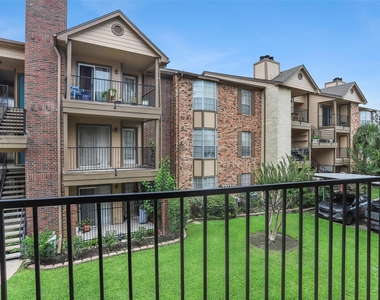 2121 Hepburn Street - Photo Thumbnail 13