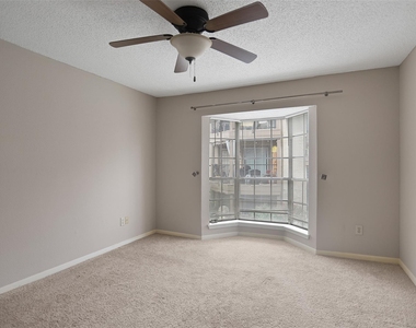 2121 Hepburn Street - Photo Thumbnail 5