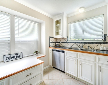 5255 Beaverbrook Drive - Photo Thumbnail 34