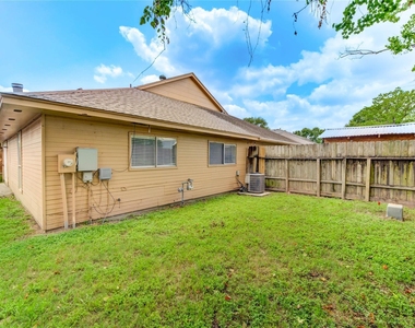 5255 Beaverbrook Drive - Photo Thumbnail 44