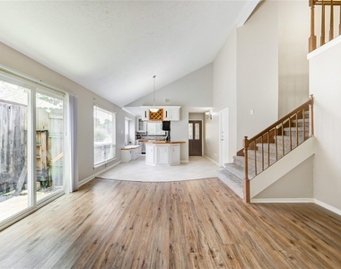 5255 Beaverbrook Drive - Photo Thumbnail 16