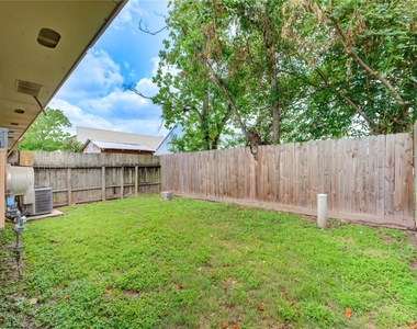 5255 Beaverbrook Drive - Photo Thumbnail 43