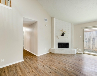 5255 Beaverbrook Drive - Photo Thumbnail 14