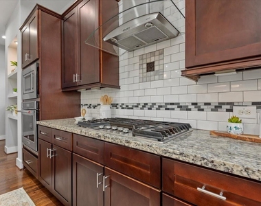 1005 Bingham Street - Photo Thumbnail 21