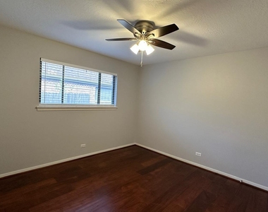 11527 Cedar Creek Drive - Photo Thumbnail 20