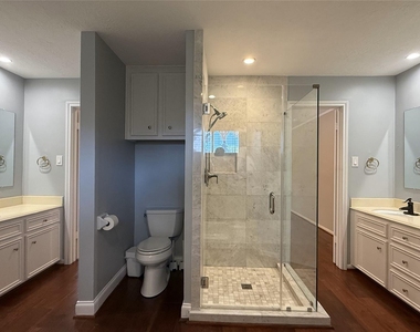 11527 Cedar Creek Drive - Photo Thumbnail 22