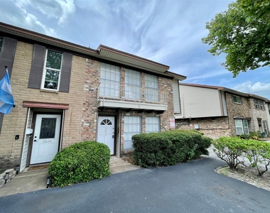 10682 Hazelhurst Drive - Photo Thumbnail 1