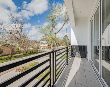 4207 Ward Street - Photo Thumbnail 40