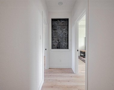 4207 Ward Street - Photo Thumbnail 25