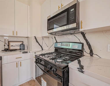 4207 Ward Street - Photo Thumbnail 13