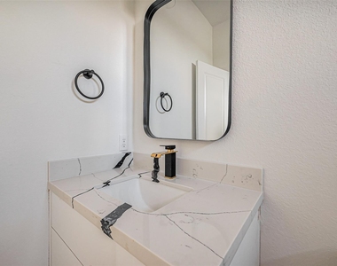 4207 Ward Street - Photo Thumbnail 39