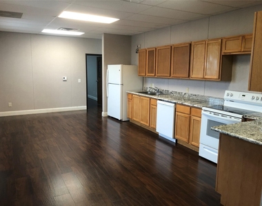 12838 Ann Louise Road - Photo Thumbnail 11