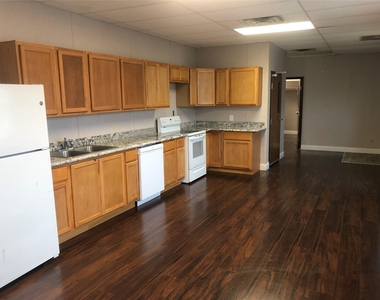 12838 Ann Louise Road - Photo Thumbnail 8