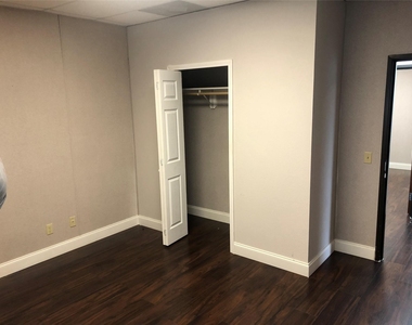 12838 Ann Louise Road - Photo Thumbnail 4