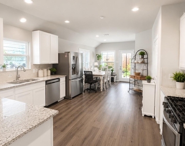 2507 Moapa Drive - Photo Thumbnail 4