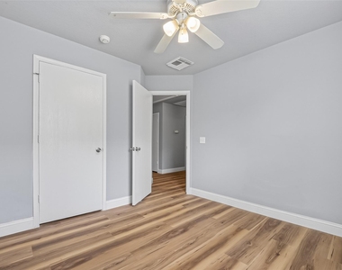 10430 Deer Branch - Photo Thumbnail 23