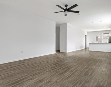 21127 Dolphin Bay Lane - Photo Thumbnail 12