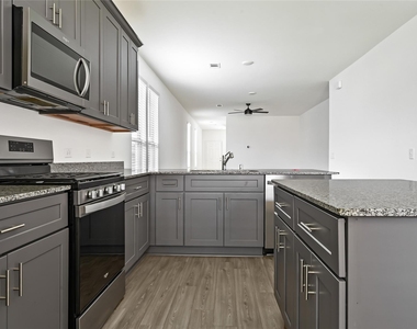 21127 Dolphin Bay Lane - Photo Thumbnail 17
