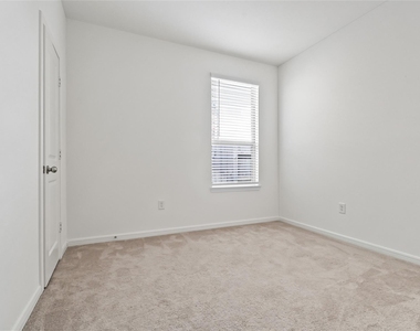 21127 Dolphin Bay Lane - Photo Thumbnail 35