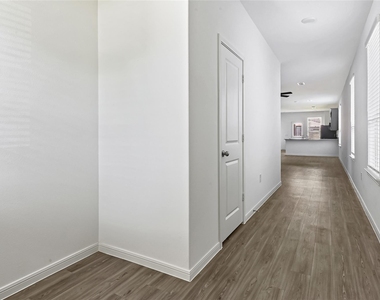 21127 Dolphin Bay Lane - Photo Thumbnail 11