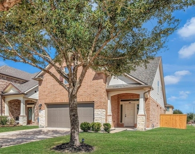 8110 Heartbrook Field Lane - Photo Thumbnail 1