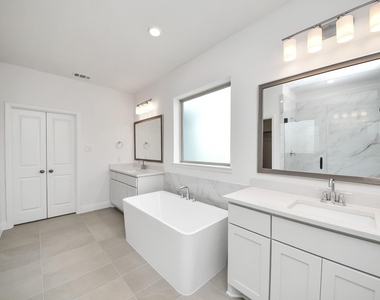 4042 Colony Lane - Photo Thumbnail 27