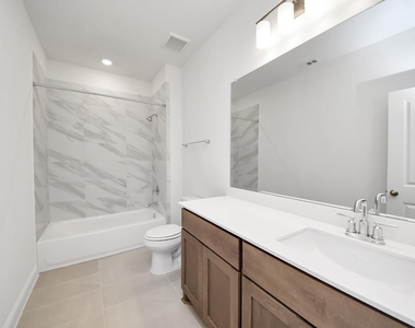 4042 Colony Lane - Photo Thumbnail 36