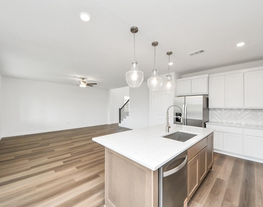 4042 Colony Lane - Photo Thumbnail 13