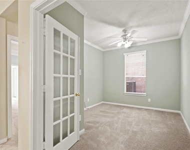 10311 Sawyers Crossing Lane - Photo Thumbnail 4
