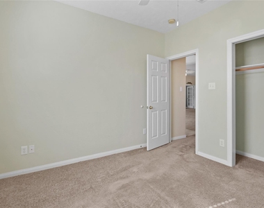 10311 Sawyers Crossing Lane - Photo Thumbnail 9