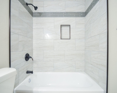 123 Cypress Lane - Photo Thumbnail 18