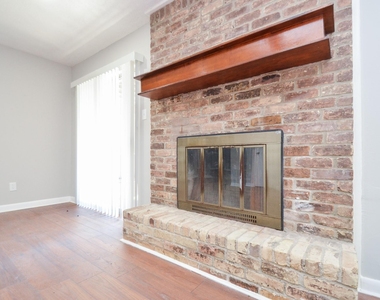 123 Cypress Lane - Photo Thumbnail 9