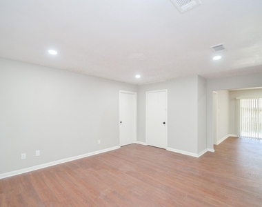 123 Cypress Lane - Photo Thumbnail 10