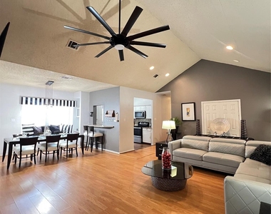 13117 Vickery Street - Photo Thumbnail 3