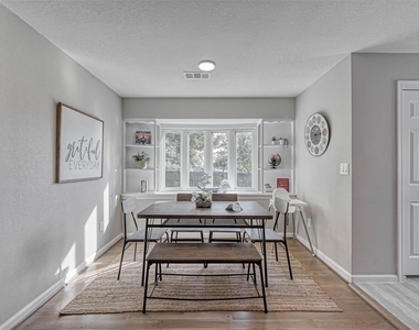 1310 Antigua Lane - Photo Thumbnail 8