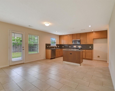 29198 Legends Green Drive - Photo Thumbnail 14