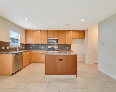 29198 Legends Green Drive - Photo Thumbnail 16