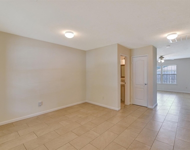 29198 Legends Green Drive - Photo Thumbnail 5
