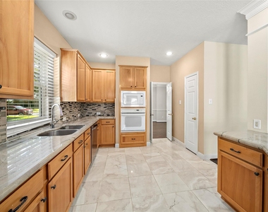 22430 Water Edge Lane - Photo Thumbnail 11