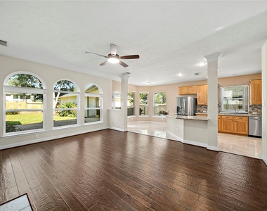 22430 Water Edge Lane - Photo Thumbnail 9