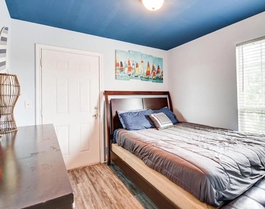641 4th Street - Photo Thumbnail 13