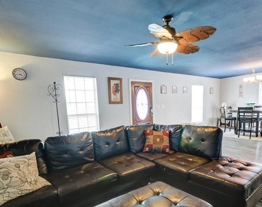641 4th Street - Photo Thumbnail 9
