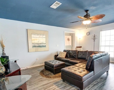 641 4th Street - Photo Thumbnail 8
