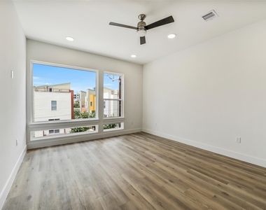 229 Willard Street - Photo Thumbnail 23