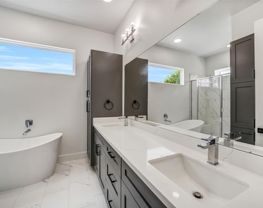 229 Willard Street - Photo Thumbnail 24